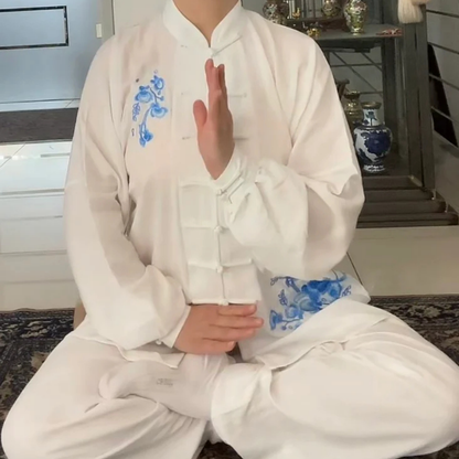 Taji-Bekleidung weiß mit Blumenmuster und gesticktem Liudao Logo